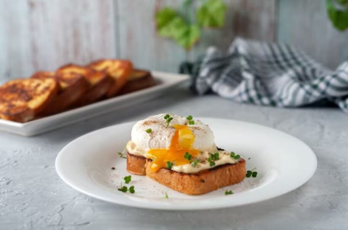 Microwave Poached Eggs
